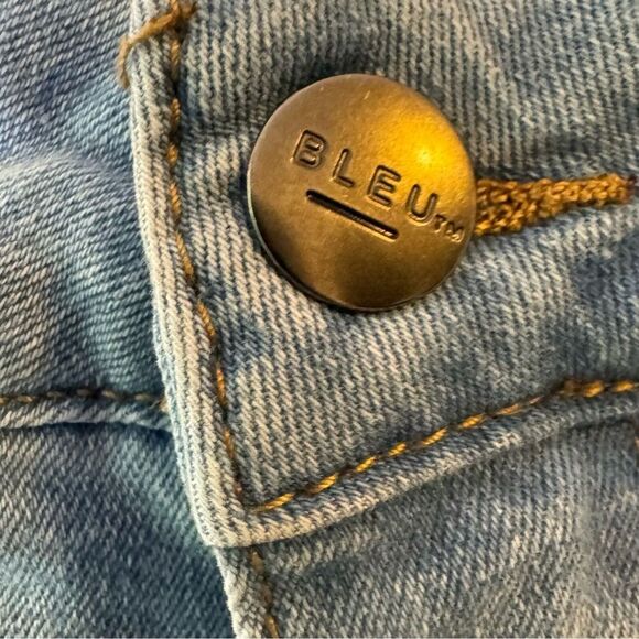 BLEU Women's 14W Light Wash Stretch Crop Jeans Pull-On Style Comfort Fit - Picture 4 of 9